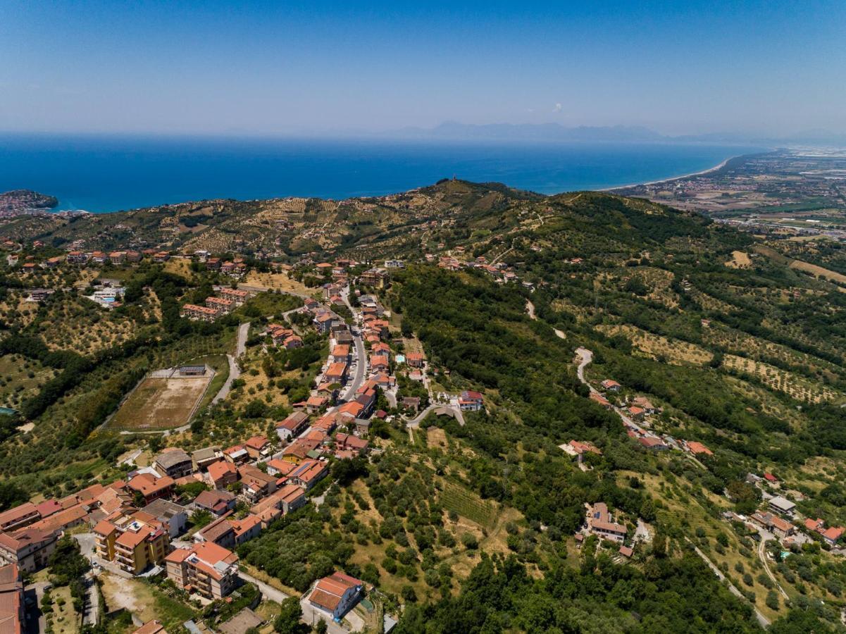 B&B Albachiara Casa Di Campagna Ogliastro Cilento Exterior photo